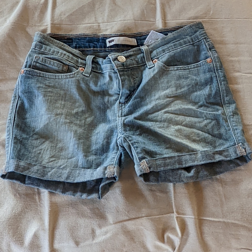 Levi's Mid Rise Rolled Cuff Shorts, (9)/29, Great Condition
